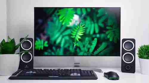 How To Download HD and 4K Wallpapers for Your Computer