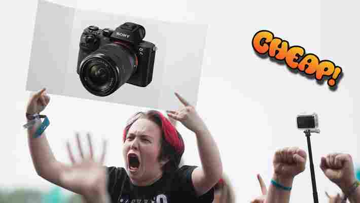 CHEAP: $600 off a Sony A7 II camera kit (with a lens included)? Yes, please